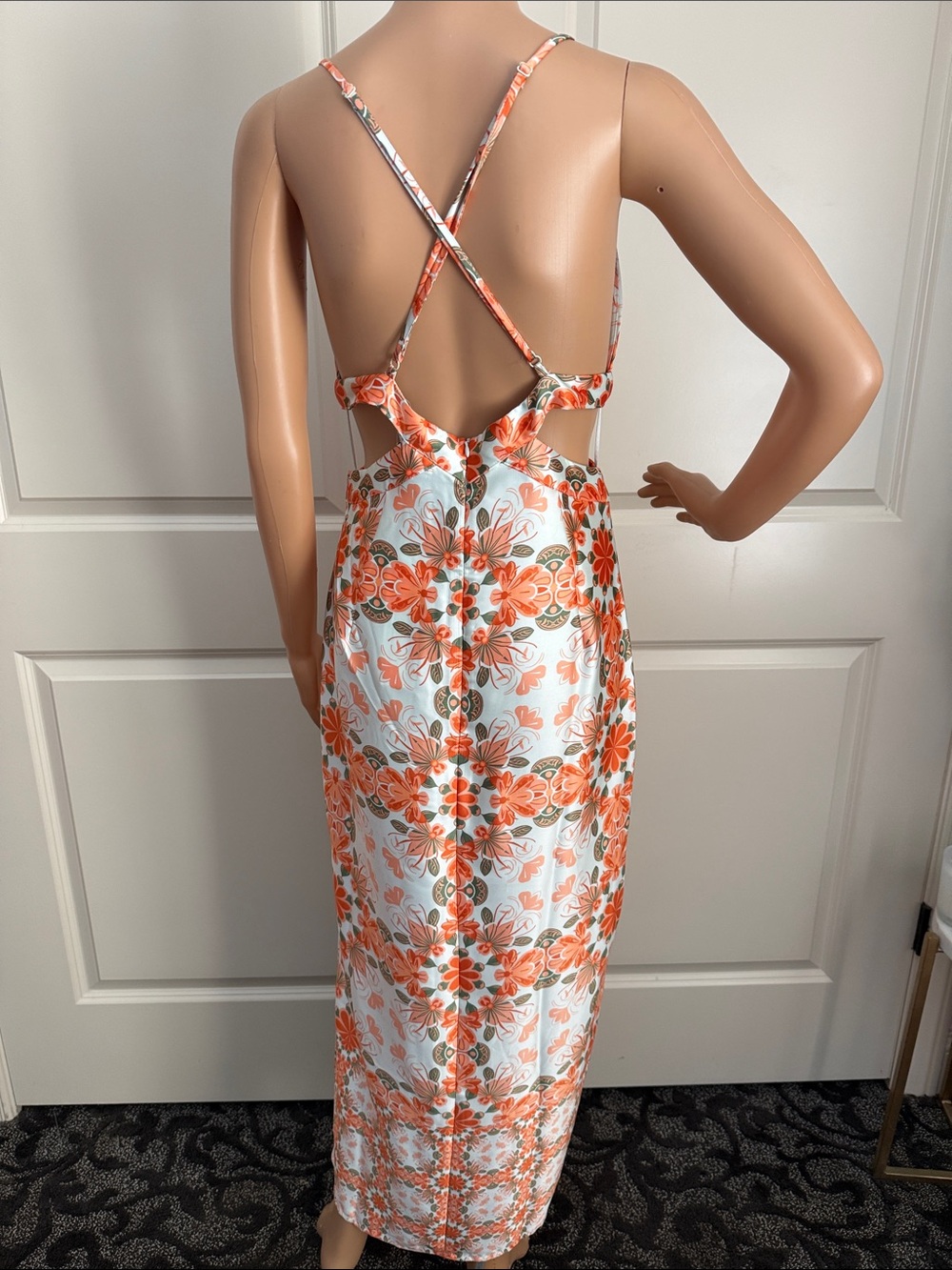 New House Of Harlow Orange Floral Satin Cutout Maxi Dress - Picture 7 of 7